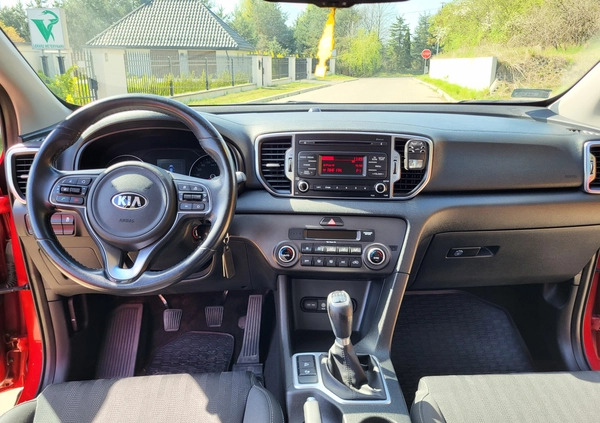 Kia Sportage cena 64900 przebieg: 143257, rok produkcji 2017 z Warszawa małe 631